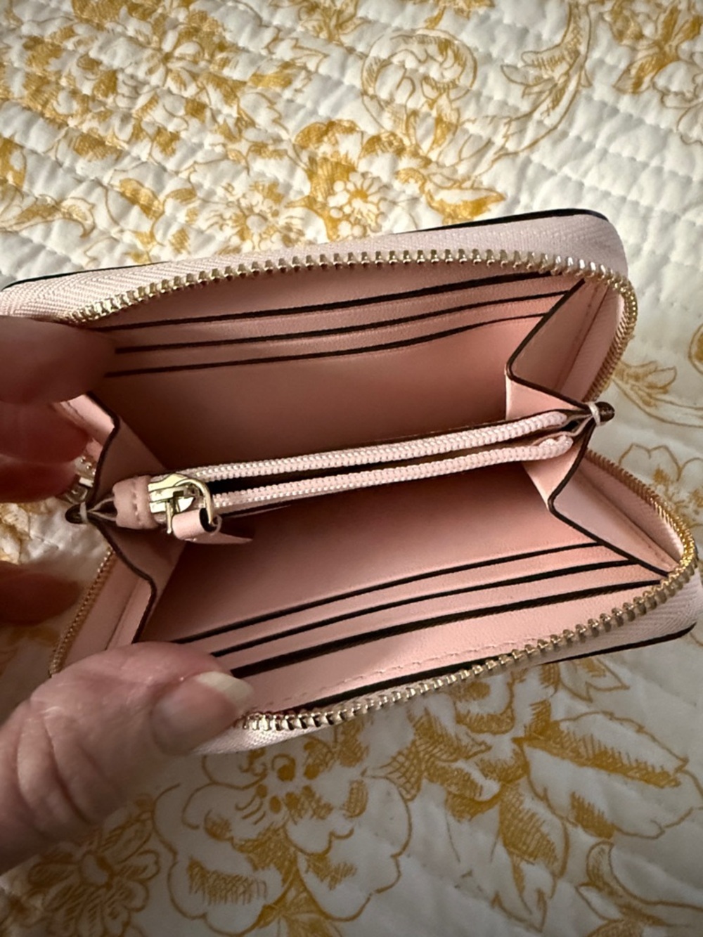 kate spade blush pink camera motif zip wallet - Picture 3 of 3